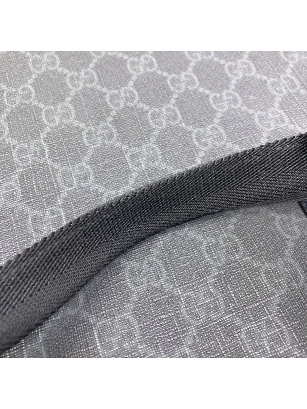 Gucci GG Supreme 2-Way Tote
